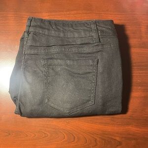 Black jeans w/ snake skin accent size 16